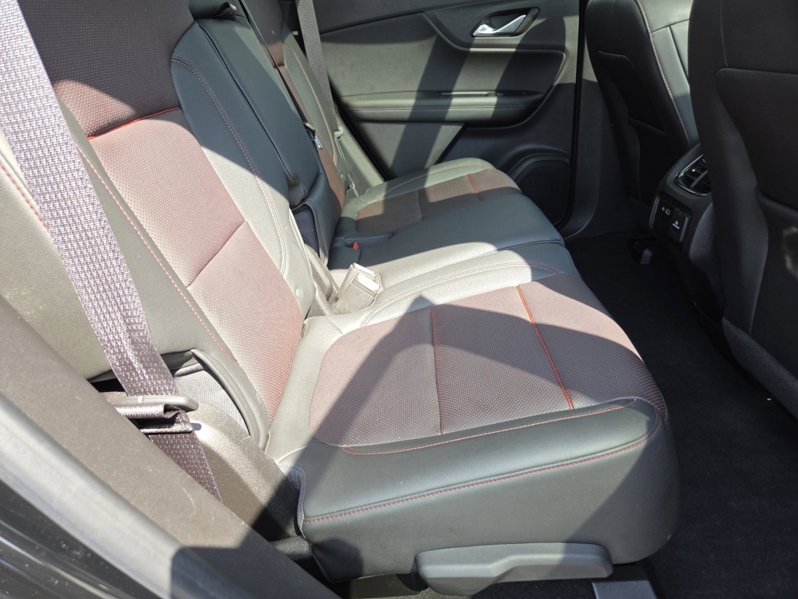 Used 2019 Chevrolet Blazer RS FWD image 27