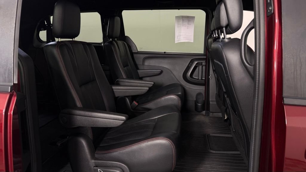 Used 2019 Dodge Grand Caravan GT FWD image 26
