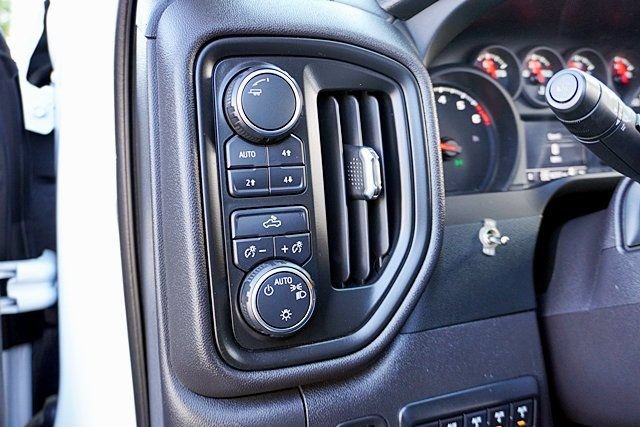 Used 2024 Chevrolet Silverado 1500 Custom Trail Boss AWD/4WD image 35