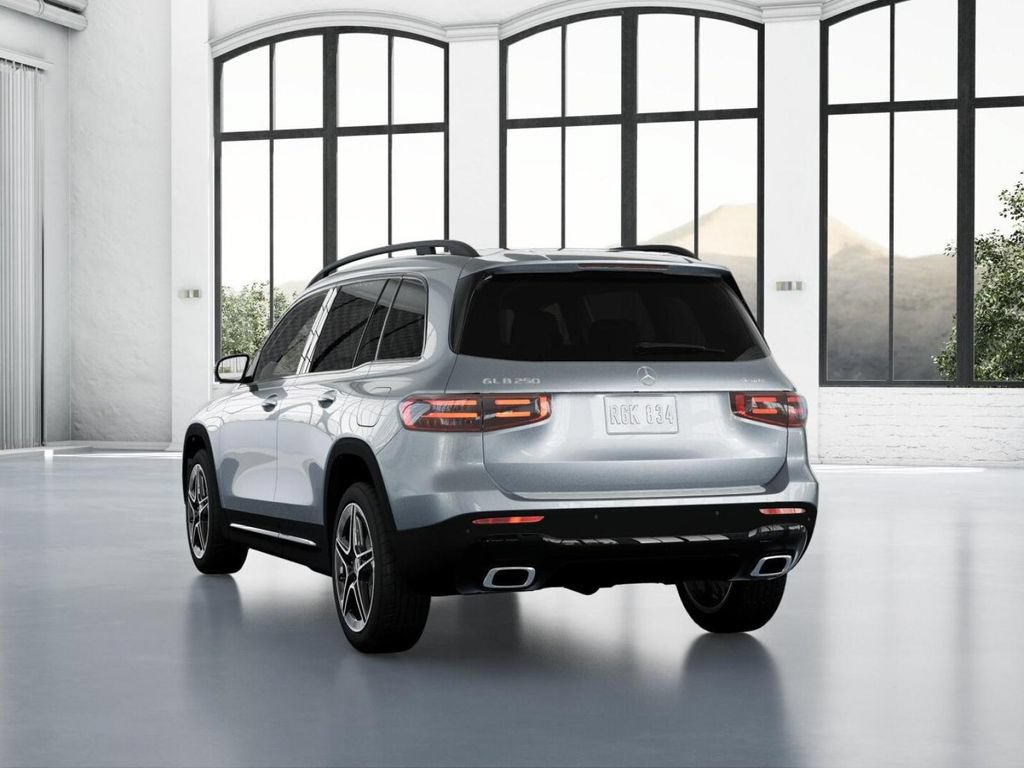Certified 2025 Mercedes-Benz GLB 250 4MATIC image 27