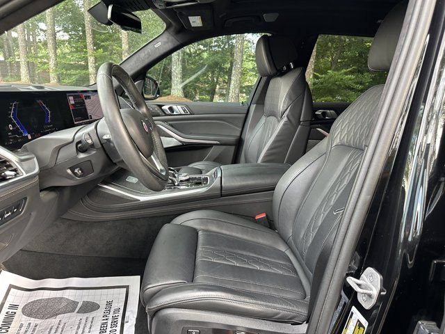 Used 2024 BMW ALPINA XB7 AWD/4WD image 19