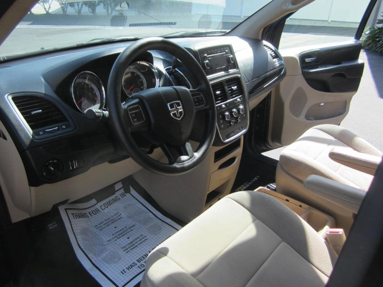 Used 2013 Dodge Grand Caravan SE image 26