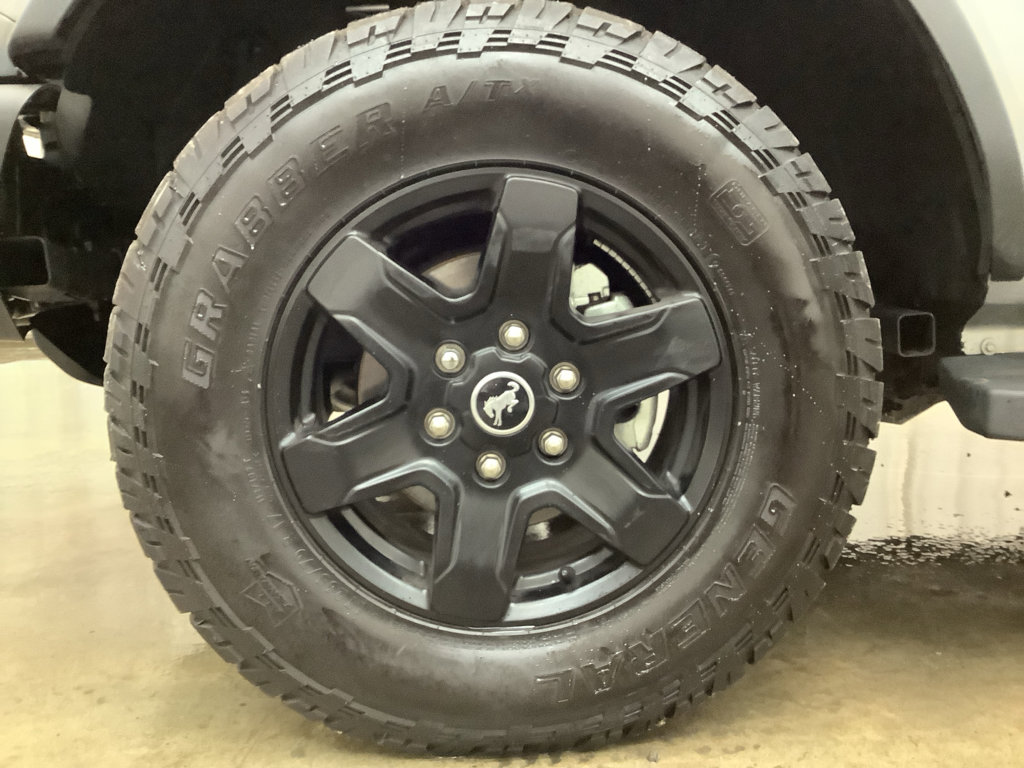 Used 2023 Ford Bronco Black Diamond AWD/4WD image 24