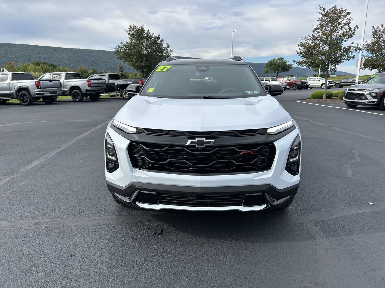 New 2027 Chevrolet Equinox RS w/ Convenience Package III AWD/4WD image 2