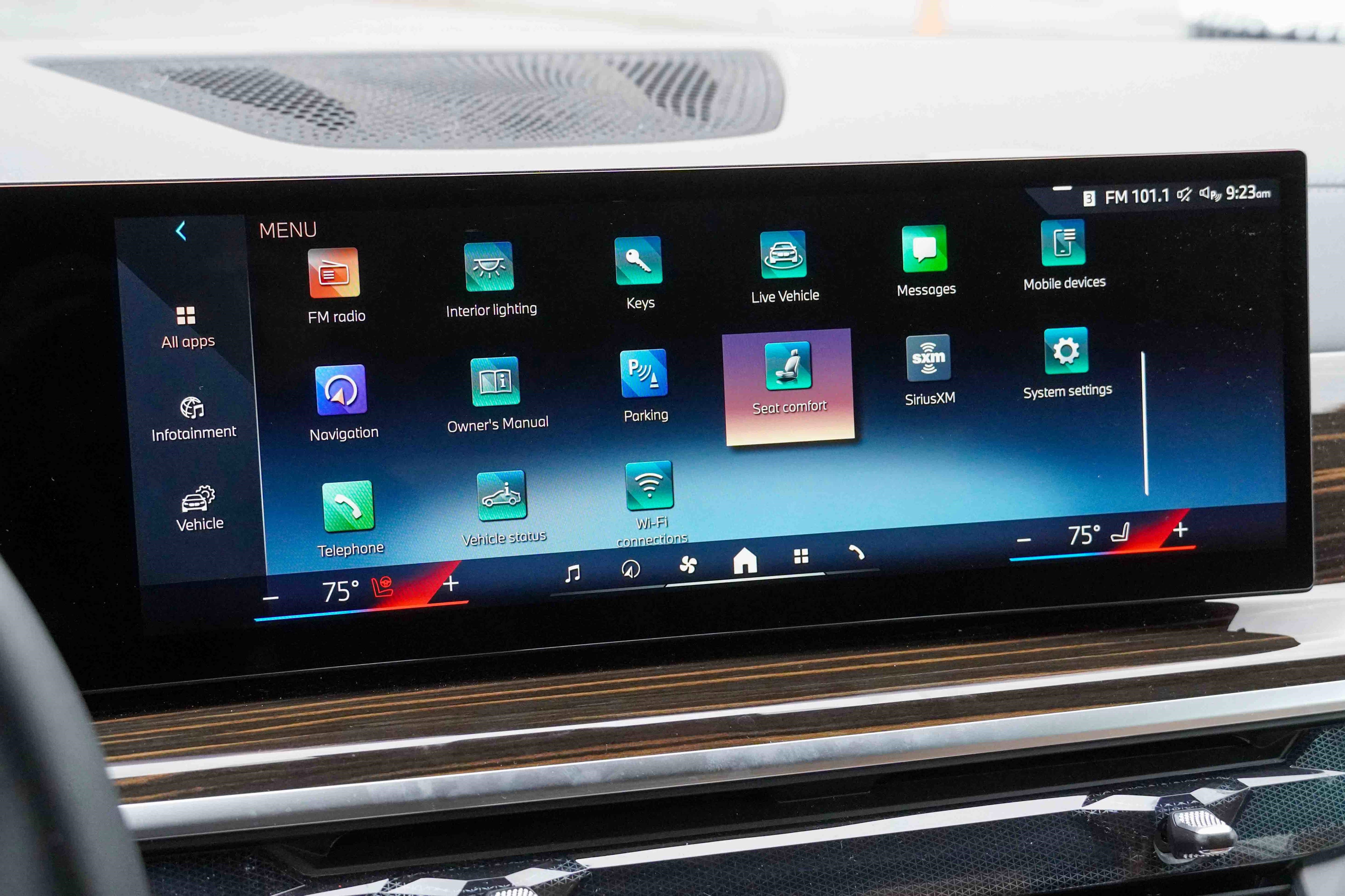 Certified 2025 BMW X5 xDrive40i w/ Climate Comfort Package image 26