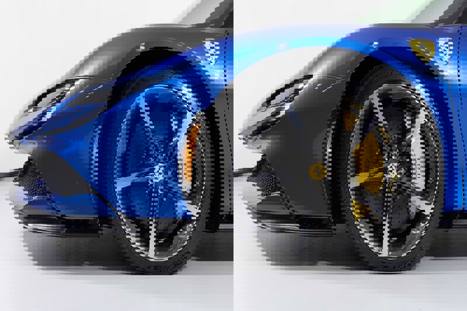 Used 2024 Ferrari SF90 Spider image 13