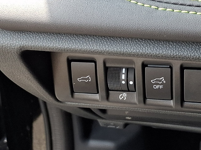 Used 2025 Subaru Outback Onyx Edition AWD/4WD image 25
