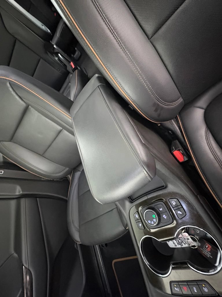 Used 2022 GMC Acadia AT4 w/ Preferred Package AWD/4WD image 36