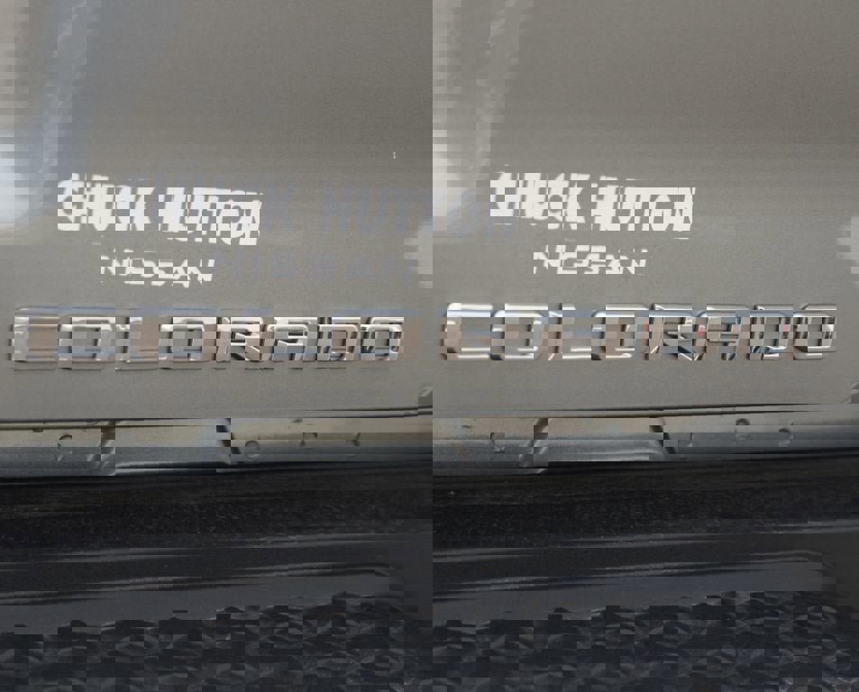 Used 2024 Chevrolet Colorado ZR2 w/ ZR2 Convenience Package III image 18