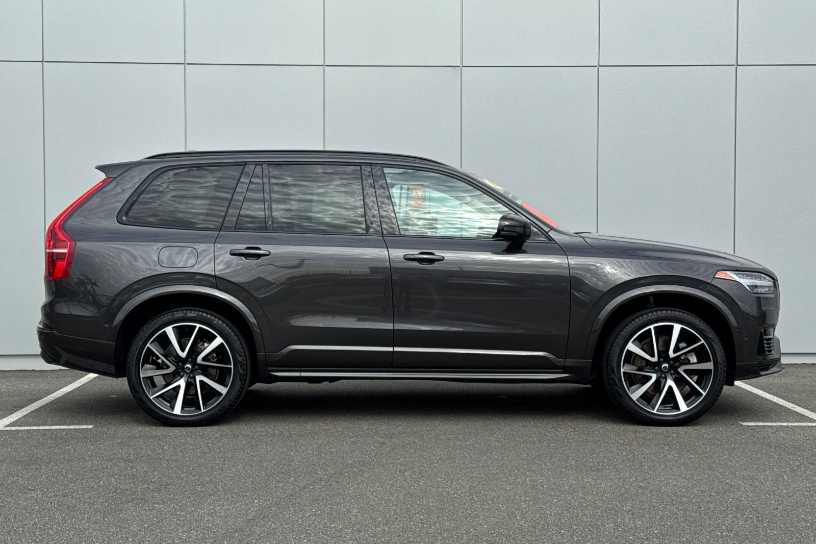 Used 2023 Volvo XC90 T8 Plus AWD/4WD image 6