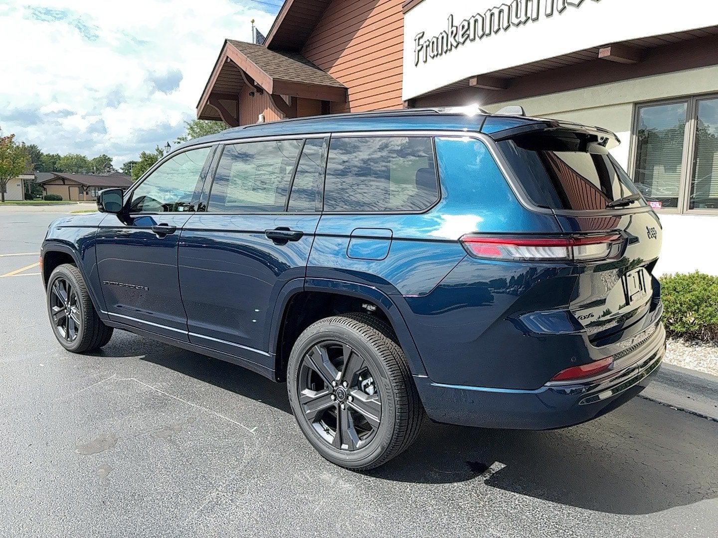 New 2027 Jeep Grand Cherokee L Limited AWD/4WD image 20