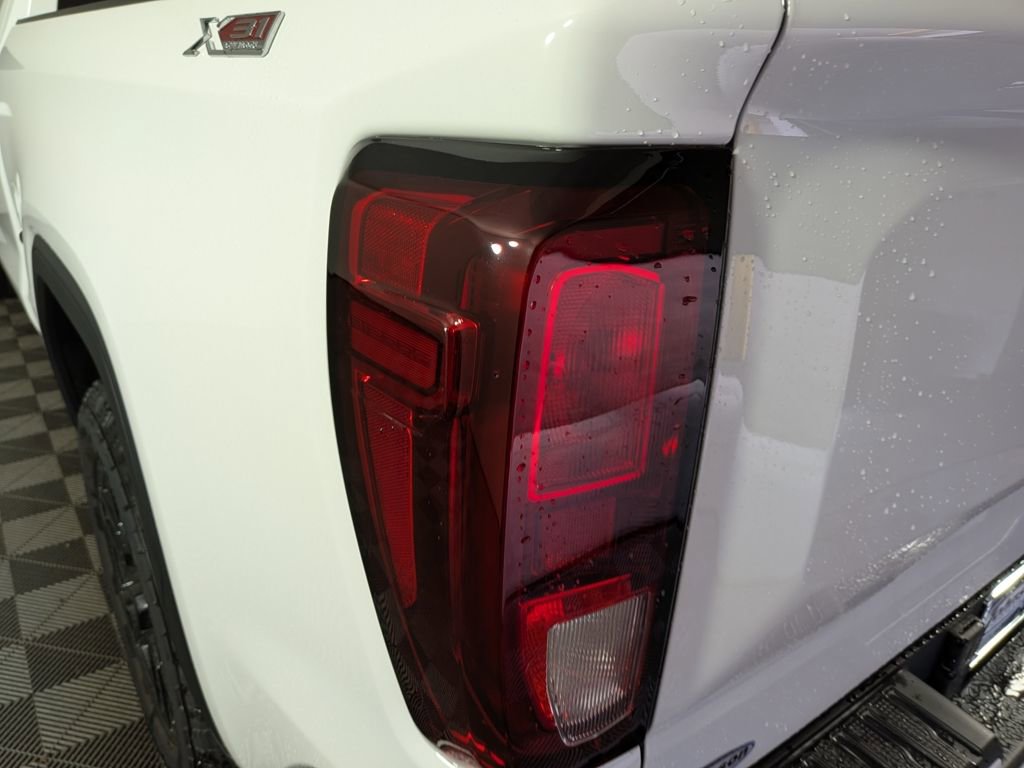 New 2026 GMC Sierra 1500 Elevation image 11