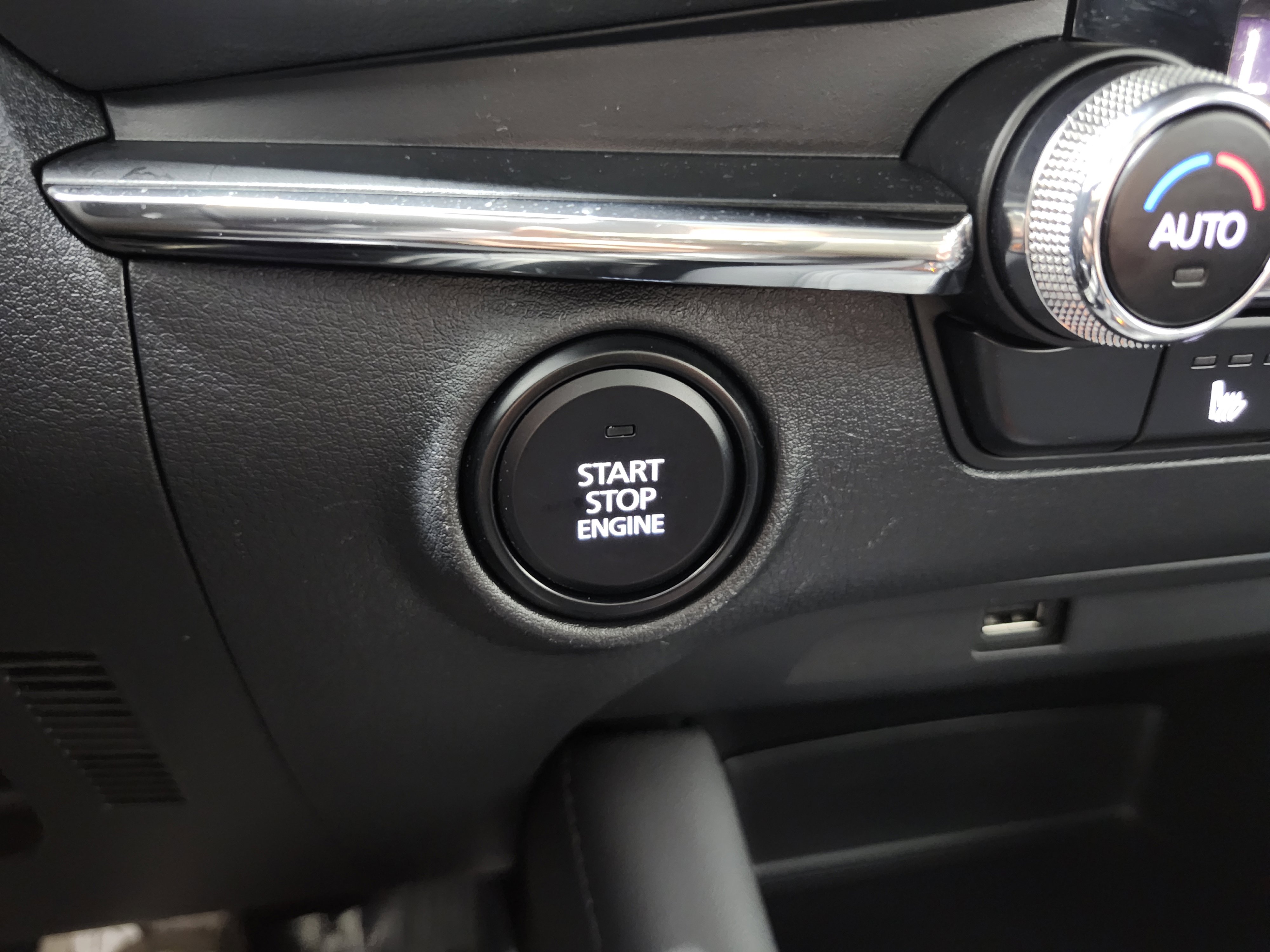 Used 2021 MAZDA MAZDA3 s FWD image 8