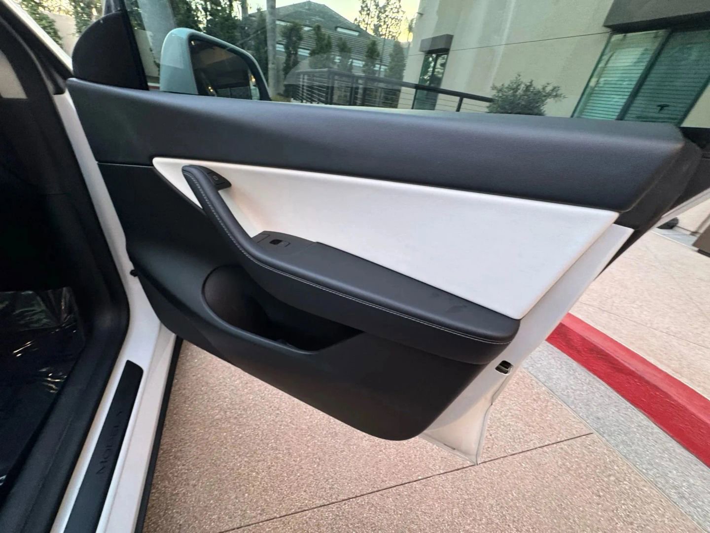 Used 2022 Tesla Model Y Performance image 31