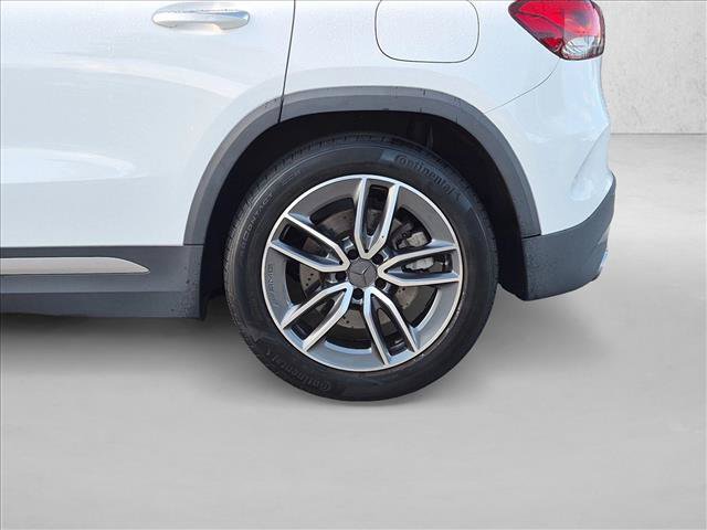 Certified 2023 Mercedes-Benz GLA 35 AMG 4MATIC image 22