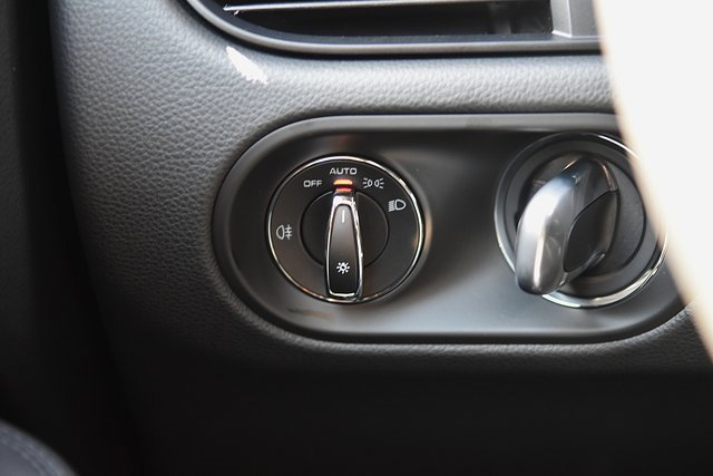 Certified 2025 Porsche Macan image 35