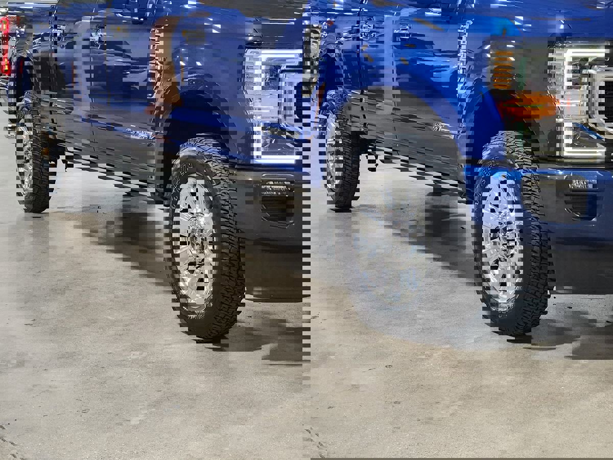 Used 2022 Ford F250 Platinum w/ FX4 Off-Road Package image 17