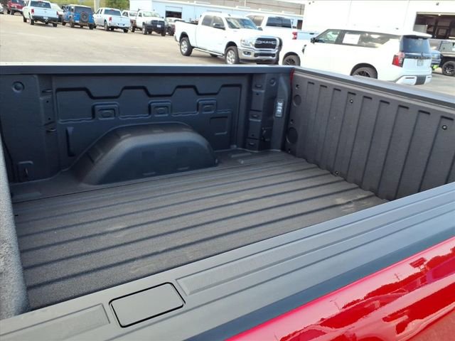 New 2026 Chevrolet Silverado 1500 Custom w/ LPO, Dark Essentials Package image 15