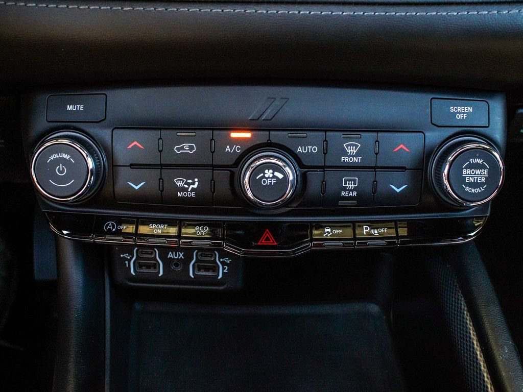 Used 2021 Dodge Durango GT w/ Blacktop Package AWD/4WD image 24