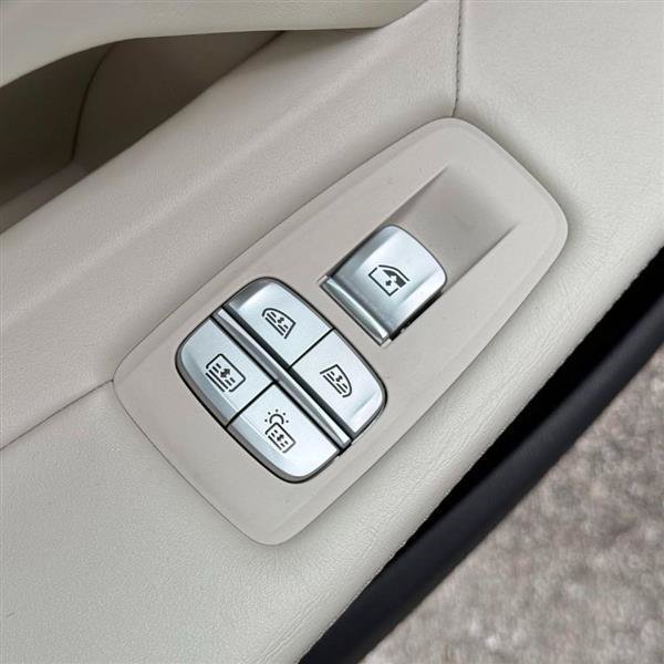 Used 2016 BMW 740i RWD image 20