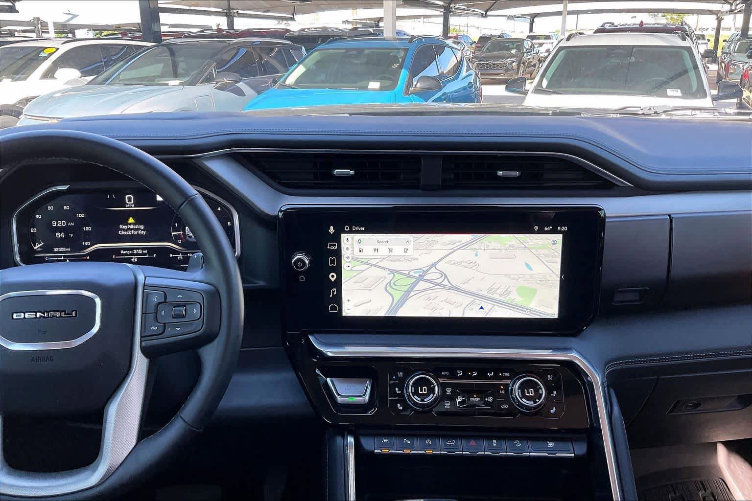Used 2023 GMC Sierra 1500 Denali AWD/4WD image 8