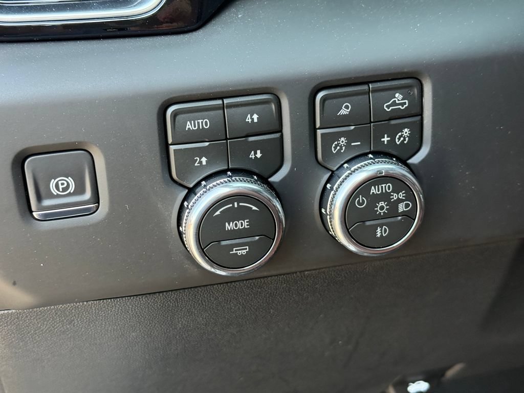 New 2026 GMC Sierra 2500 Denali Ultimate AWD/4WD image 19