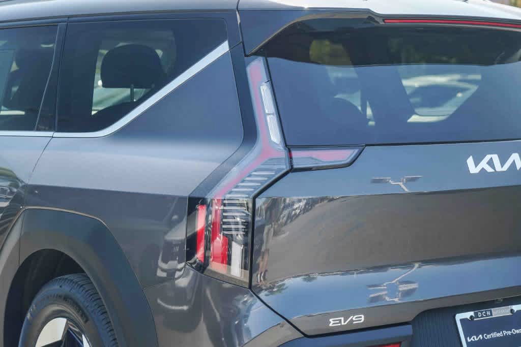Certified 2024 Kia EV9 Wind AWD/4WD image 7