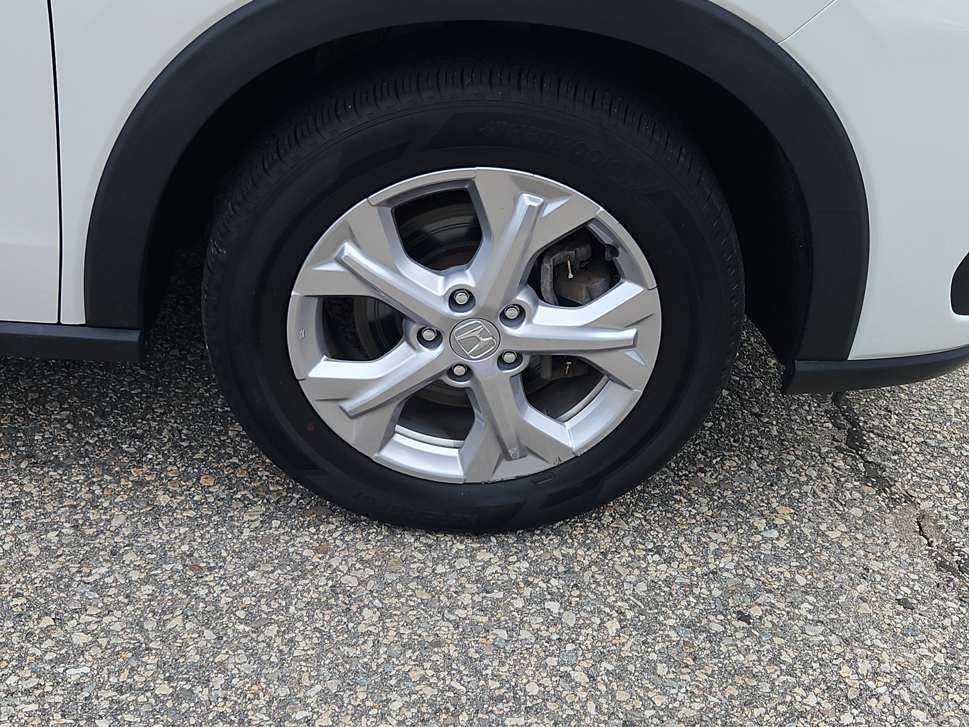 Certified 2023 Honda HR-V LX image 19
