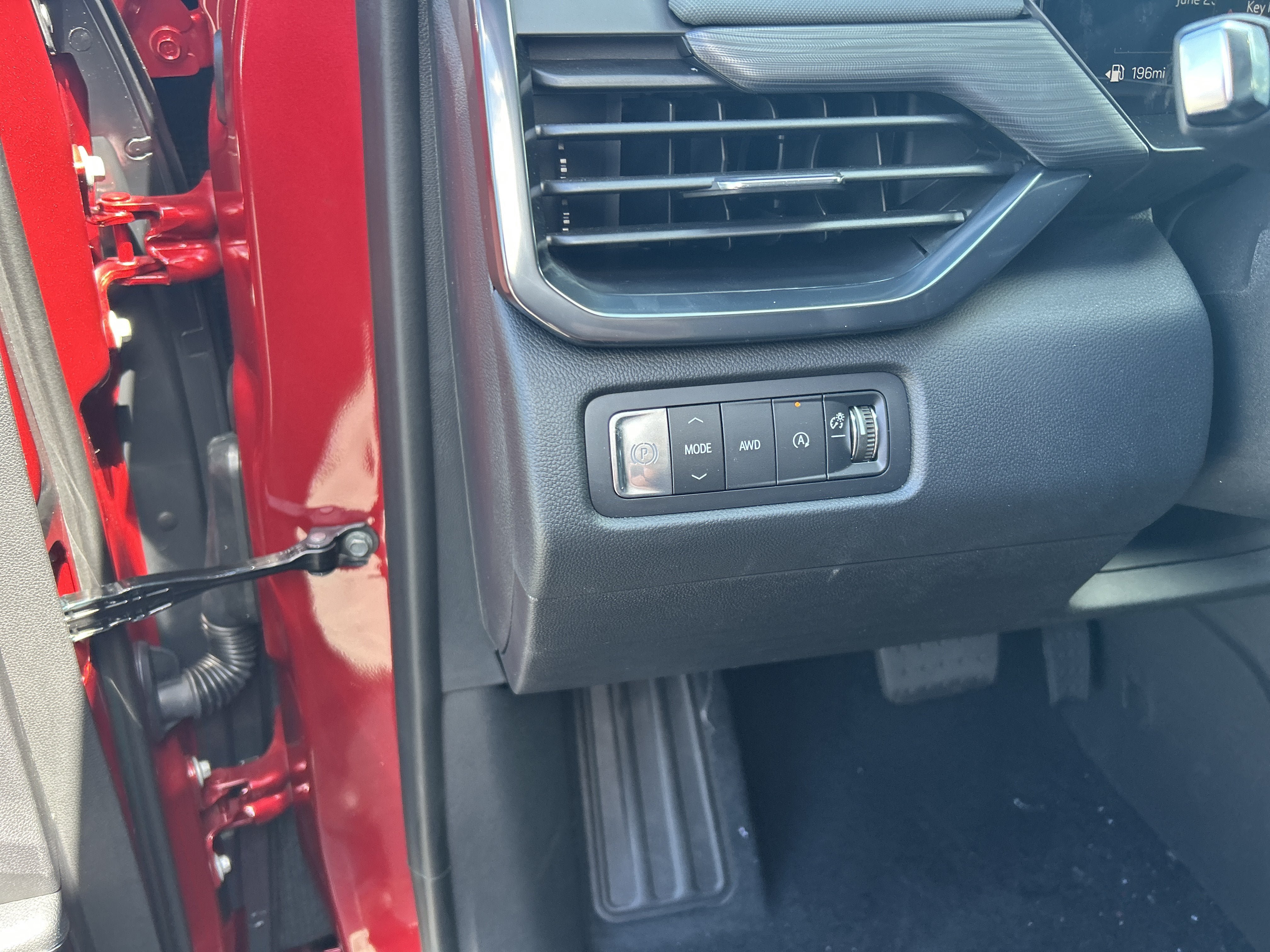 New 2026 GMC Acadia AT4 w/ Luxury Package AWD/4WD image 24