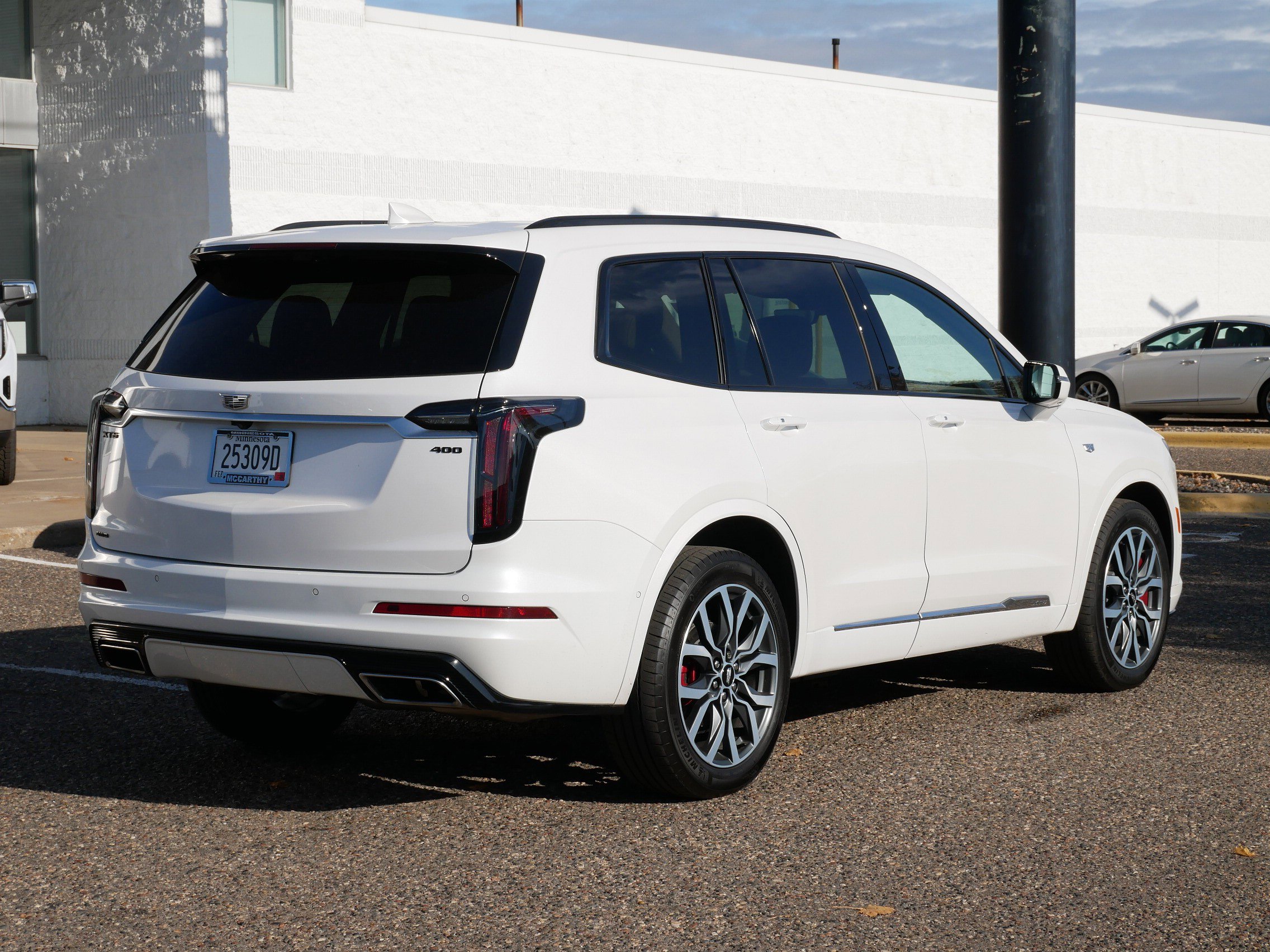 Used 2024 Cadillac XT6 Sport w/ Platinum Package image 3