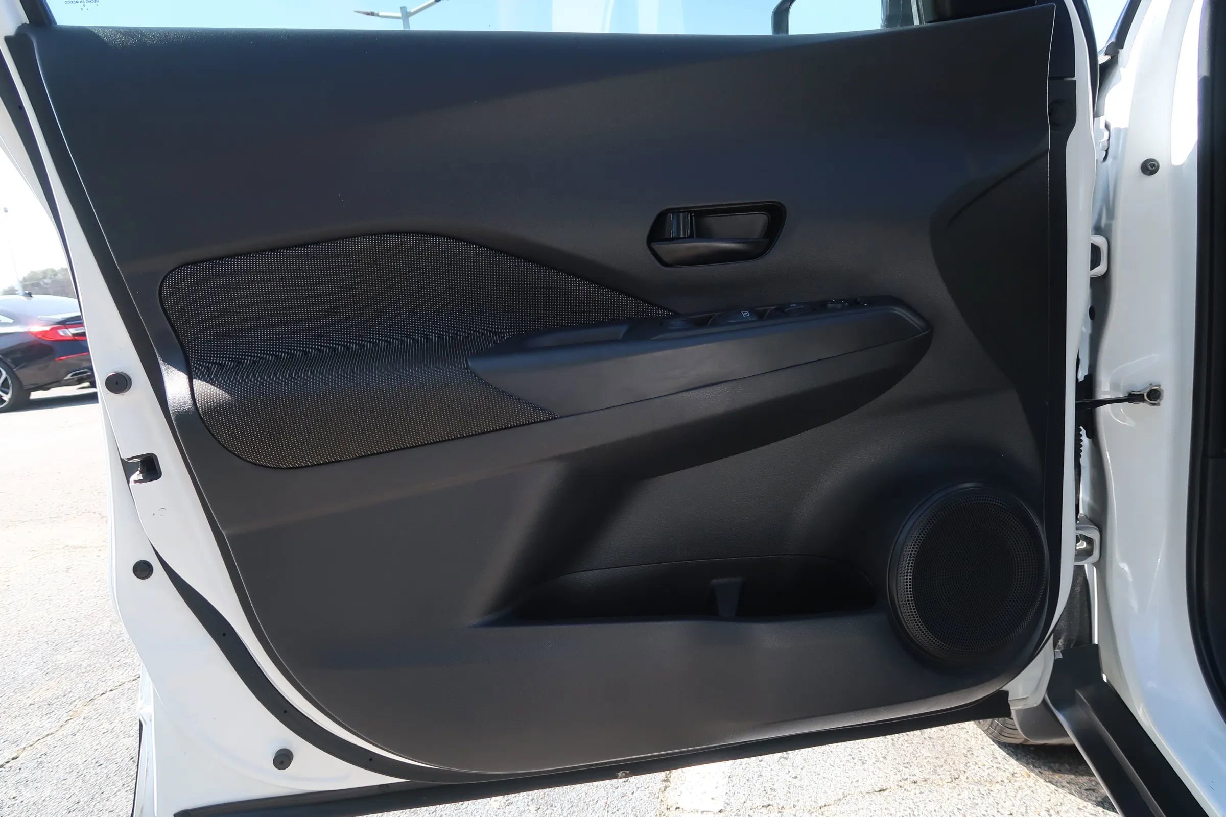 Used 2020 Nissan Kicks S FWD image 43