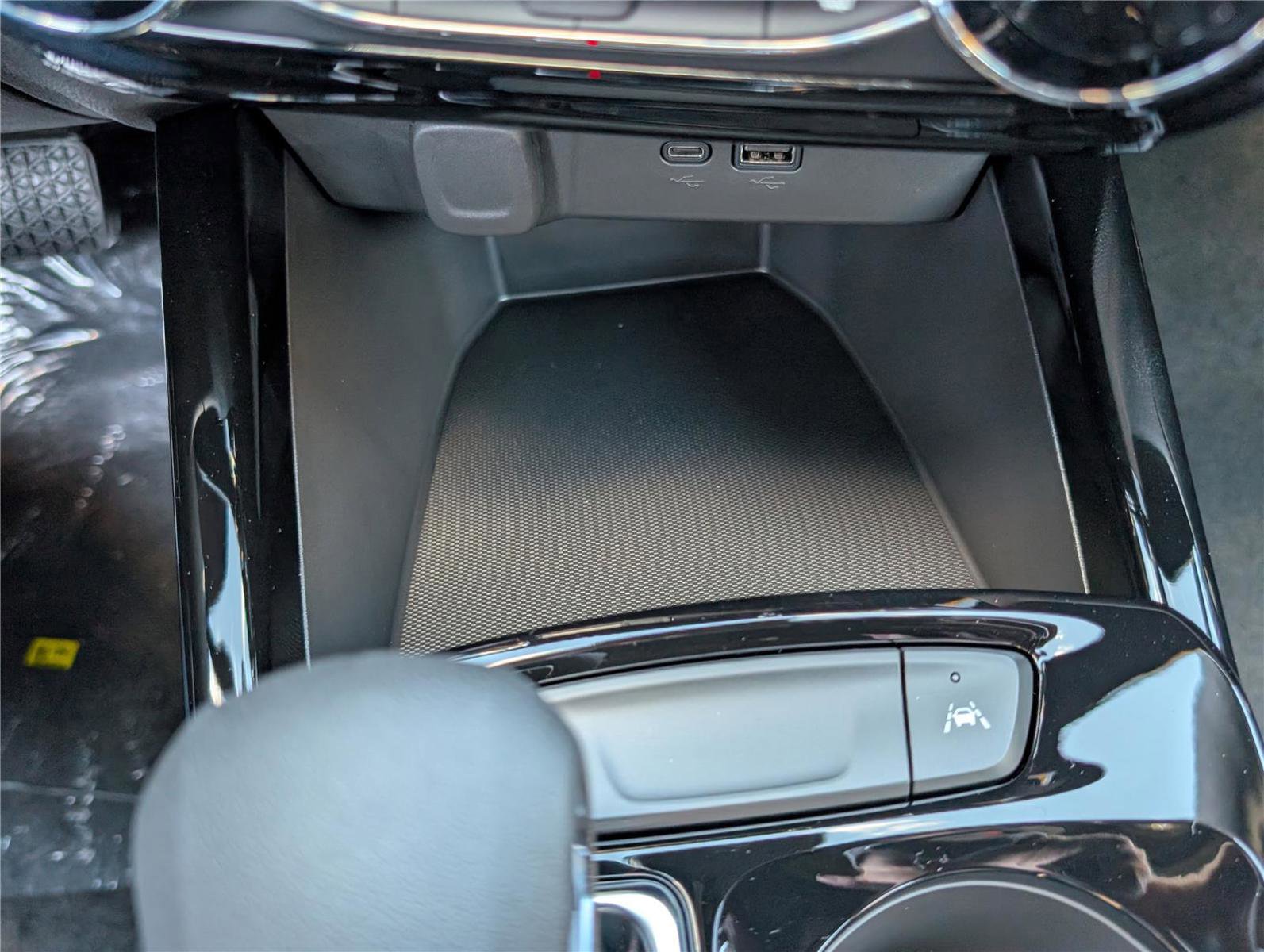 New 2026 Chevrolet Trax RS w/ Driver Confidence Package image 21