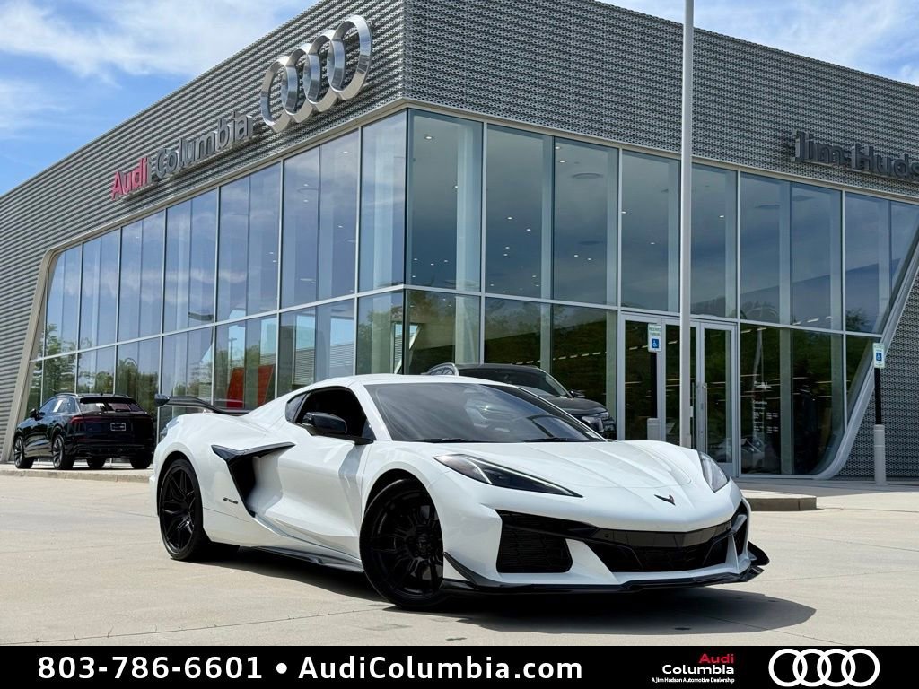 Used 2026 Chevrolet Corvette Z06 image 1