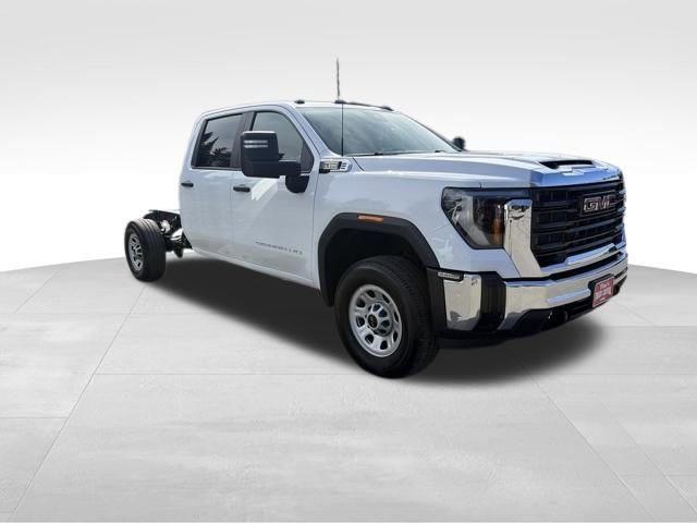 Used 2024 GMC Sierra 3500 Pro w/ Convenience Package image 1