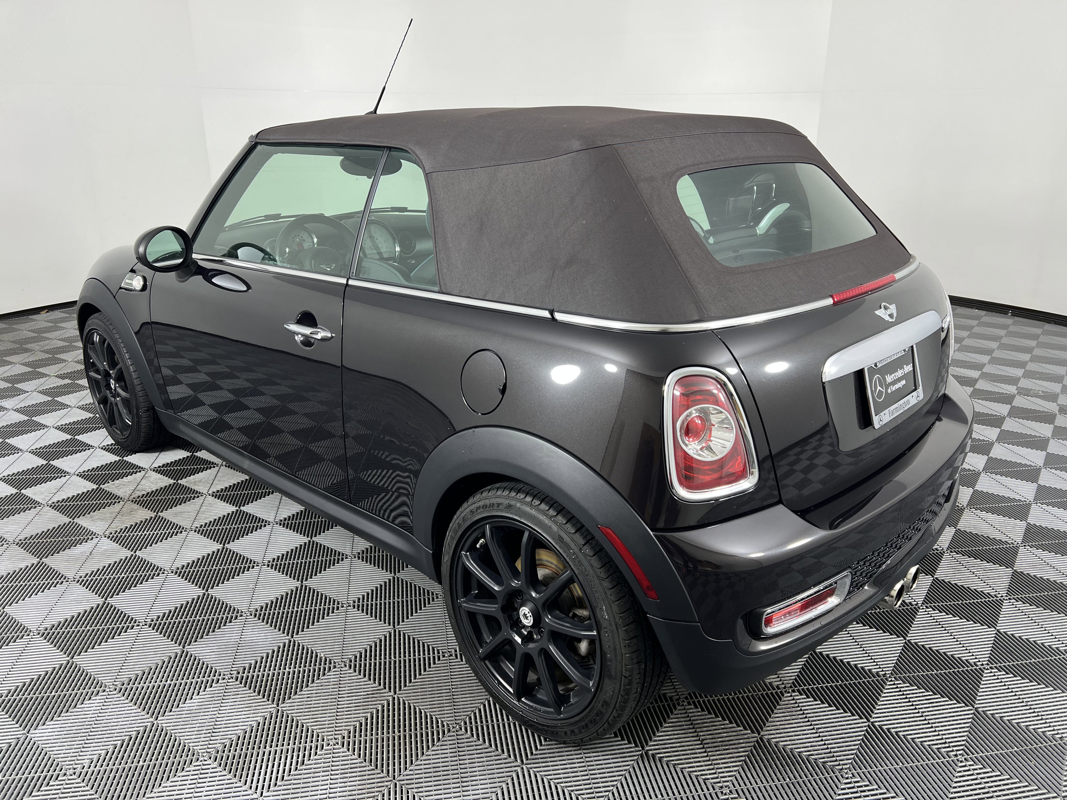 Used 2014 MINI Cooper S image 13