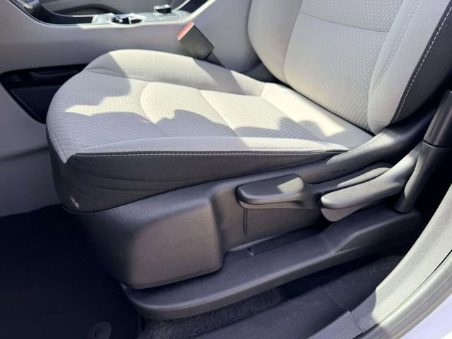 Used 2024 GMC Terrain SLE image 14