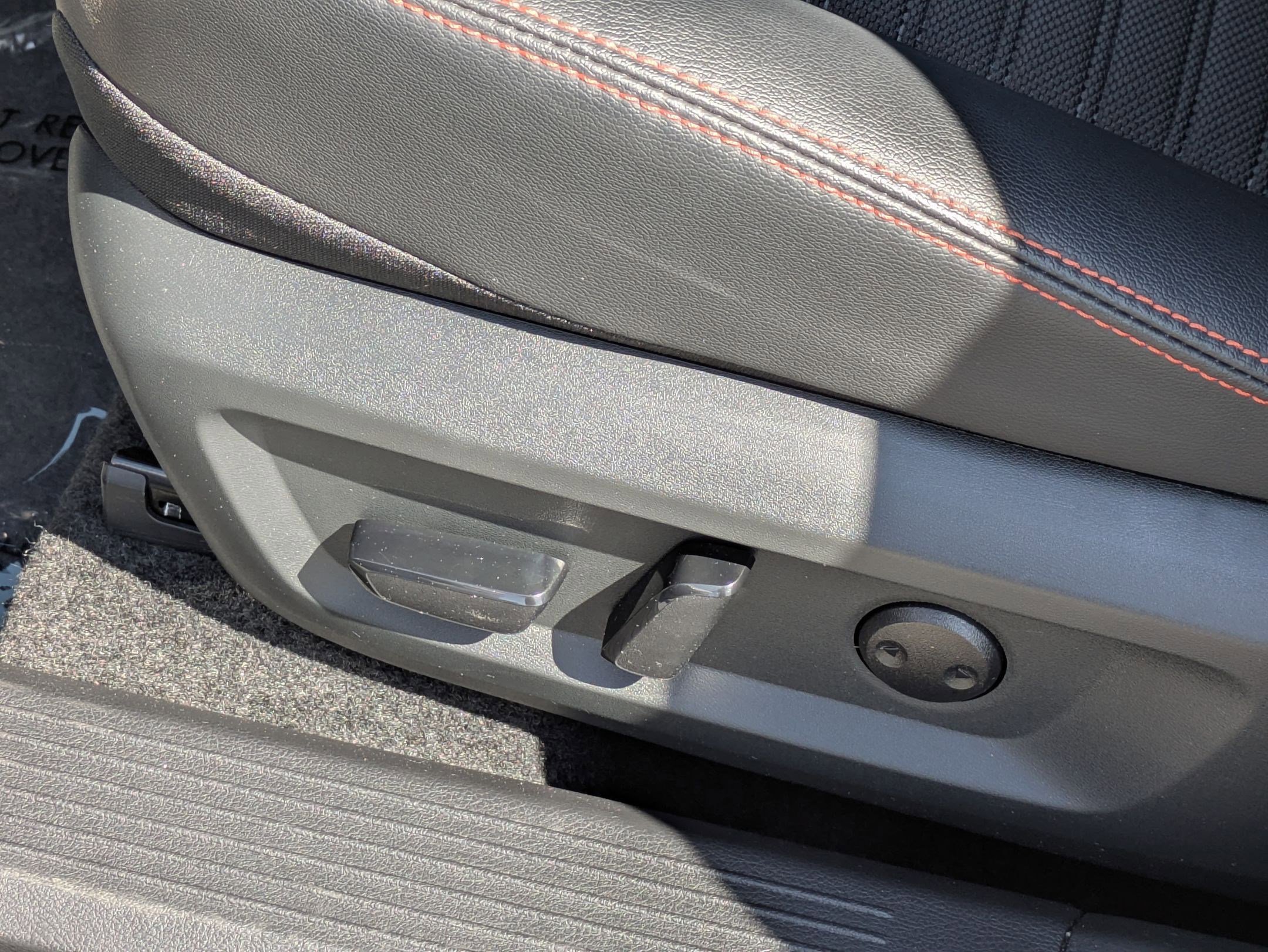 Certified 2026 Nissan Rogue SV image 14