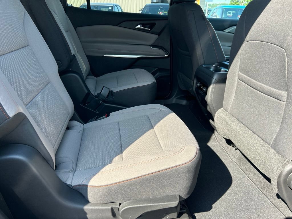 New 2027 Chevrolet Traverse LT w/ Midnight/Sport Edition AWD/4WD image 23