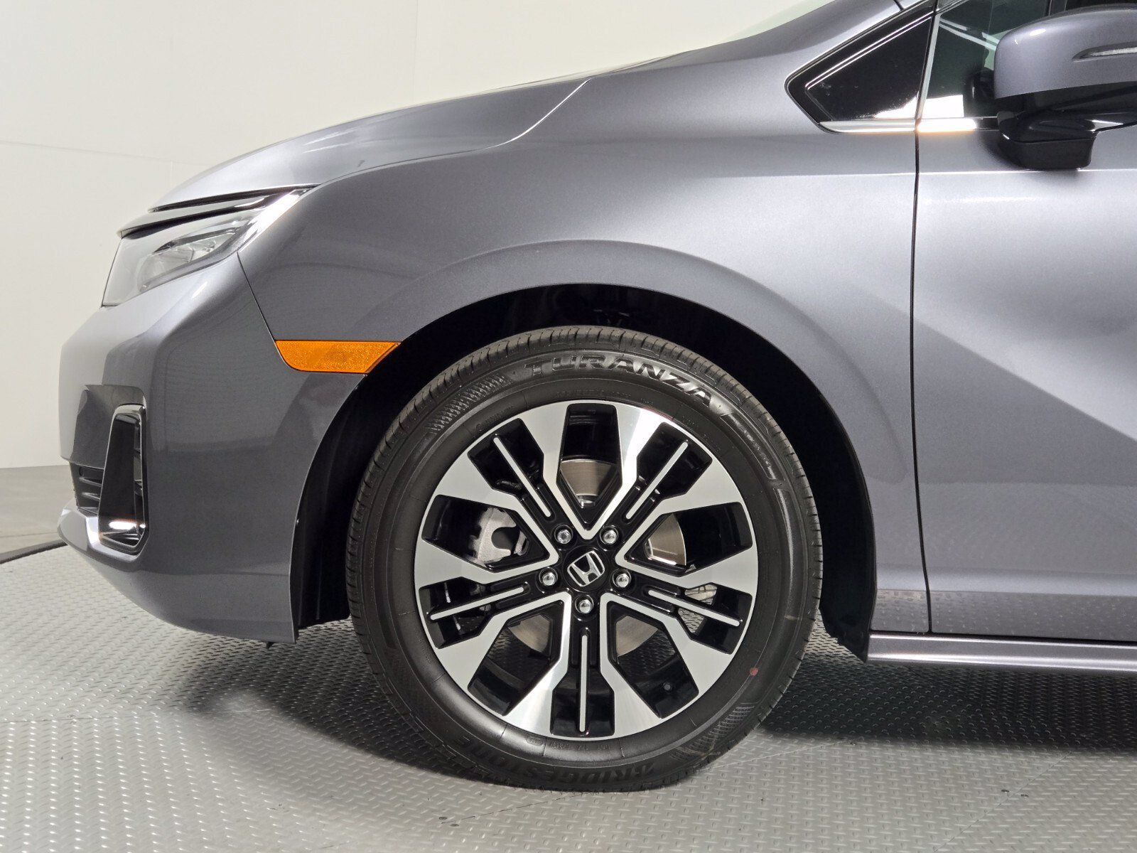 Used 2026 Honda Odyssey Elite image 9