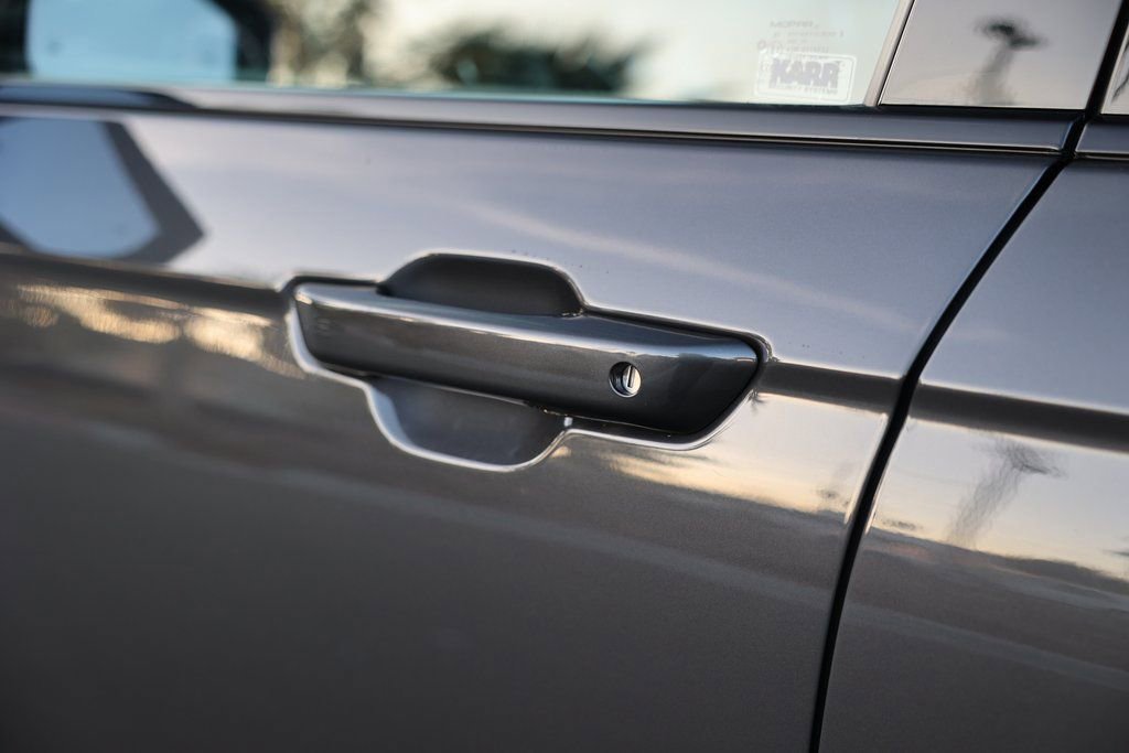 New 2025 Jeep Grand Cherokee Laredo X w/ Trailer Tow Package image 11