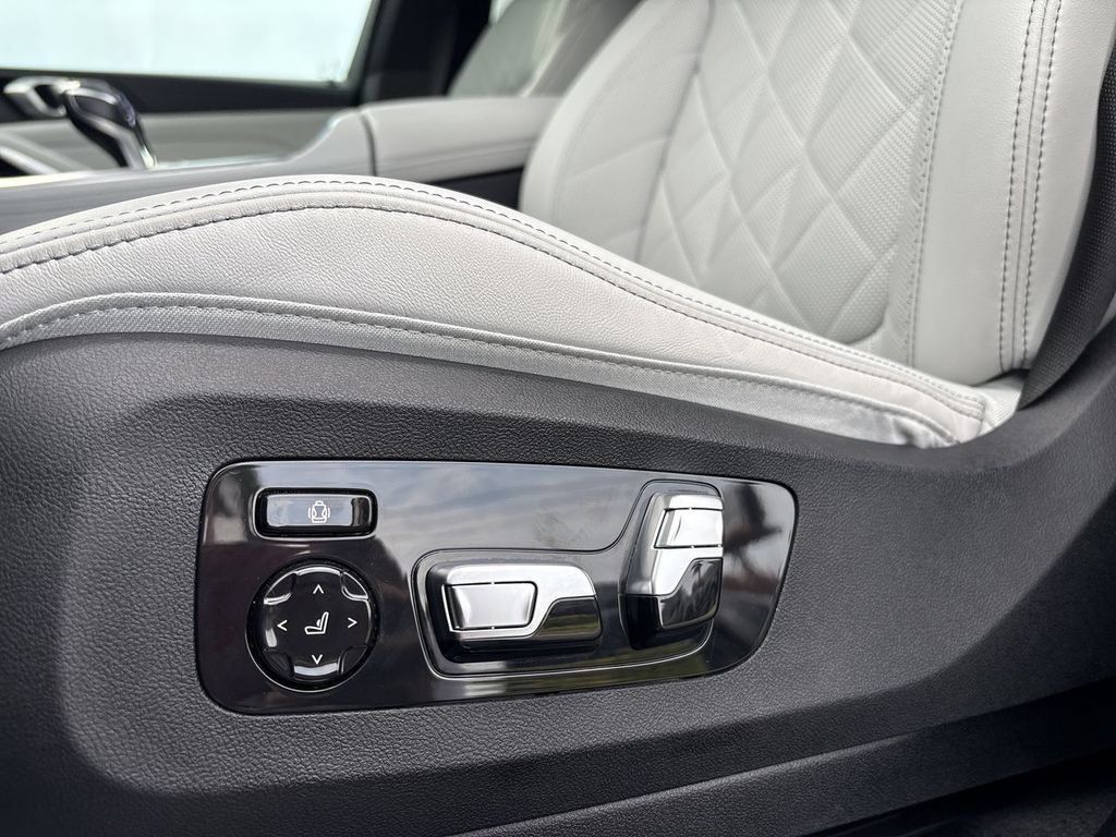 Used 2023 BMW X5 M50i w/ Executive Package AWD/4WD image 20