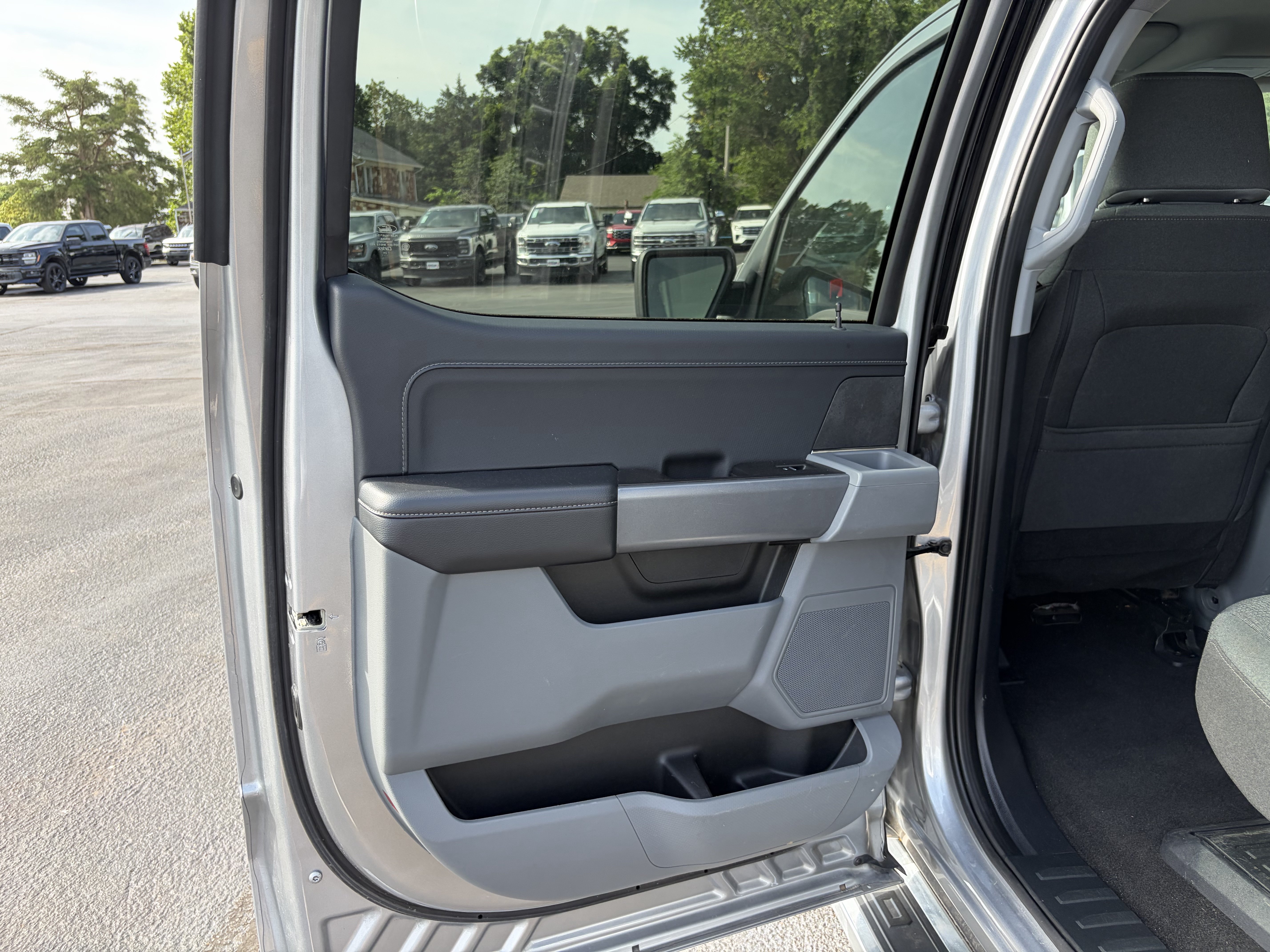 Used 2024 Ford F150 XLT w/ Mobile Office Package AWD/4WD image 17