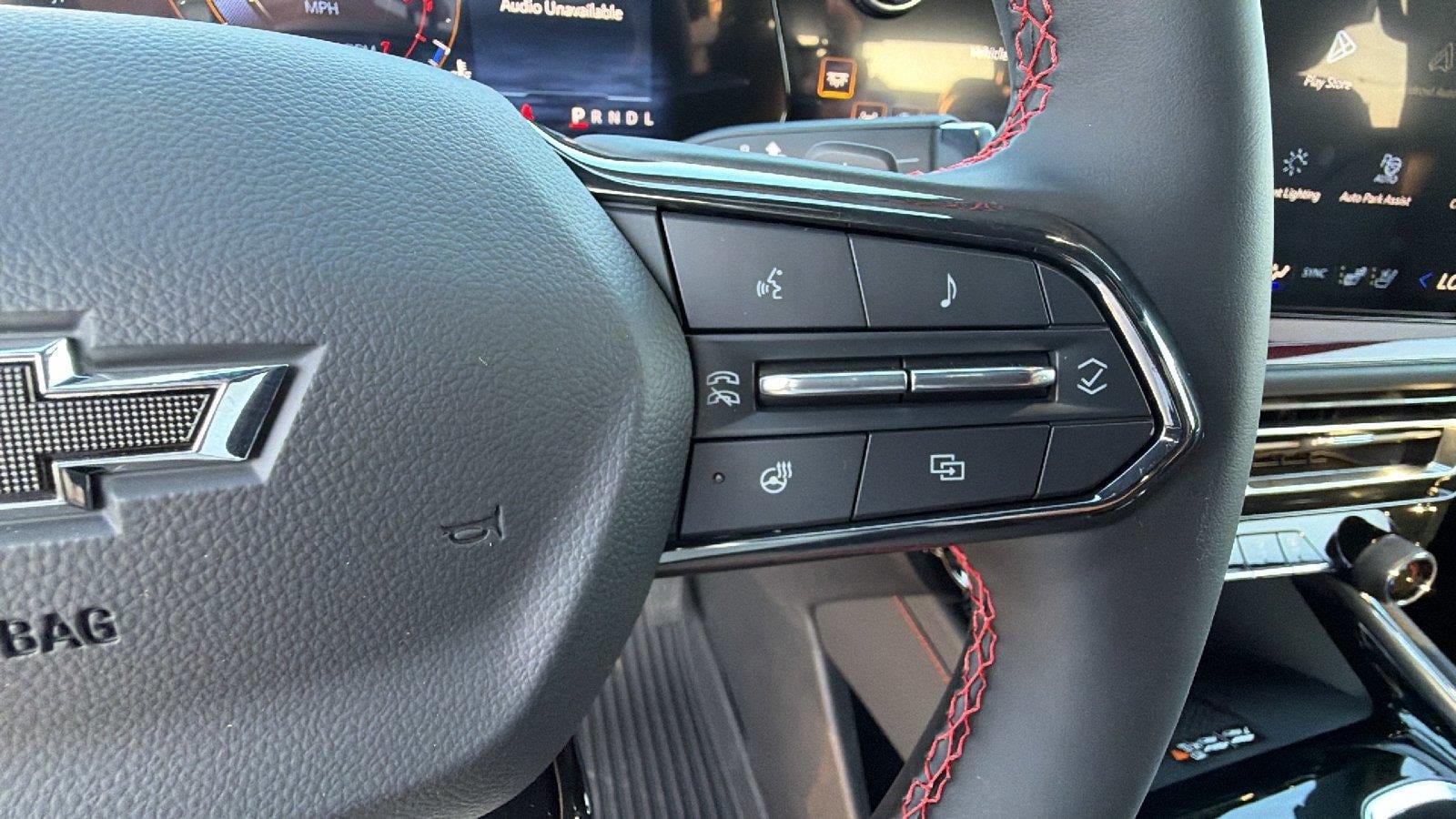 New 2027 Chevrolet Traverse RS w/ LPO, Floor Liner Package FWD image 24