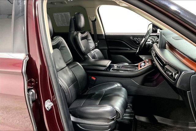 Used 2020 Lincoln Aviator Reserve w/ Equipment Group 201A image 31