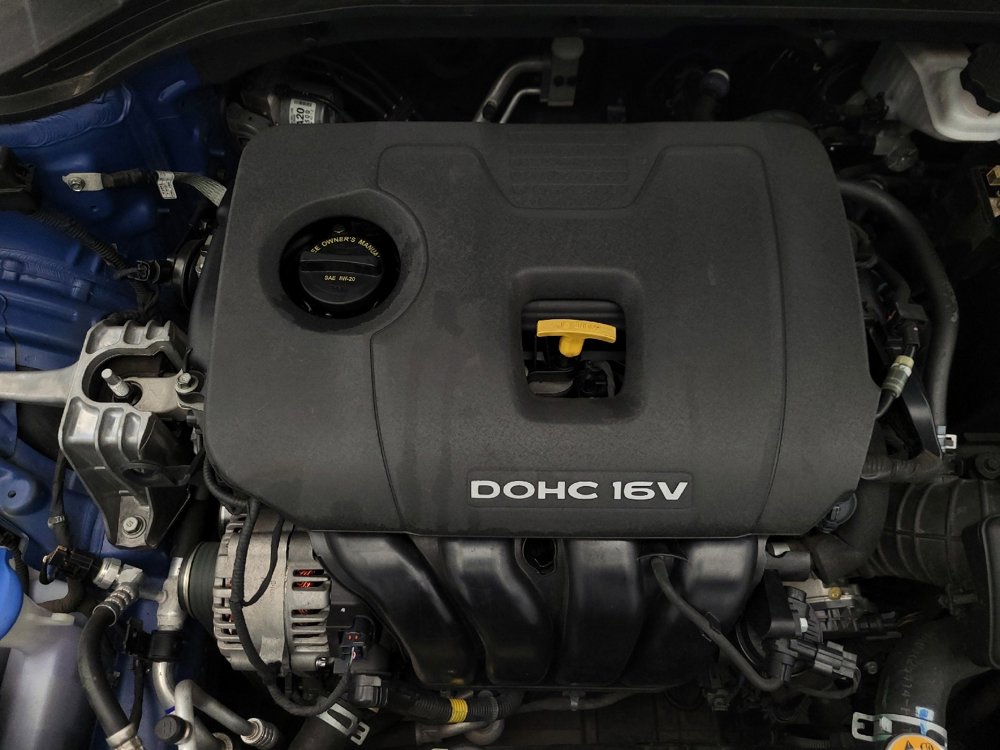 Used 2017 Hyundai Elantra SE image 30