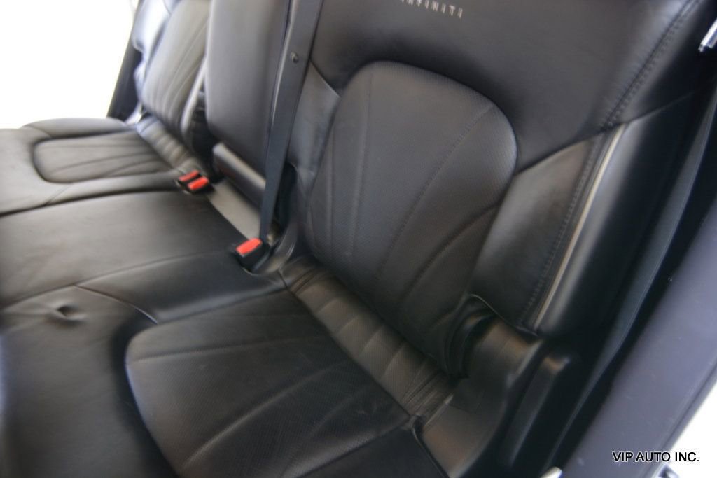 Used 2012 INFINITI QX56 4WD w/ Deluxe Touring Pkg image 24