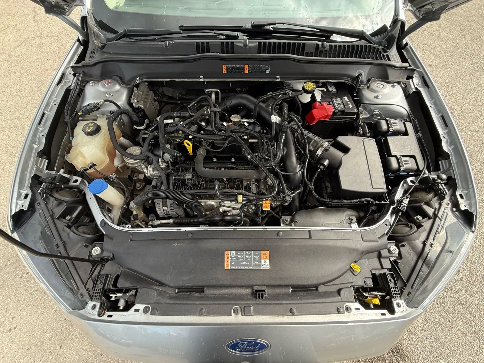 Used 2020 Ford Fusion SE FWD image 21