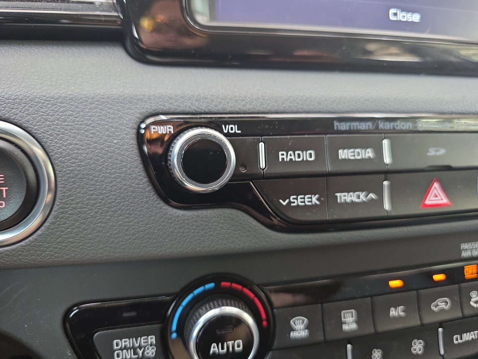 Used 2019 Kia Niro EX w/ Option Group 040 FWD image 15