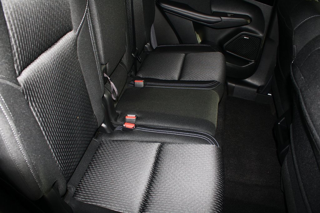 New 2026 Mitsubishi Outlander ES image 7