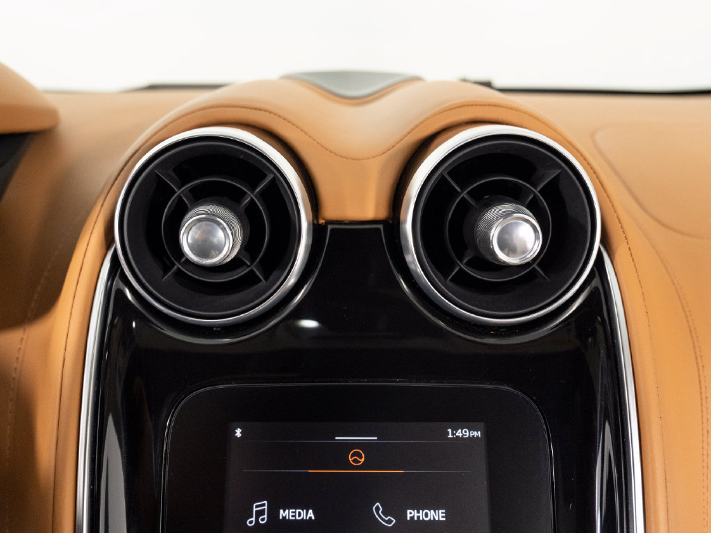 Used 2020 McLaren GT RWD image 20